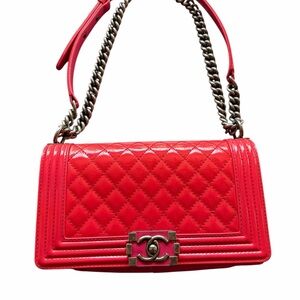 Authentic CHANEL Medium Boy Bag